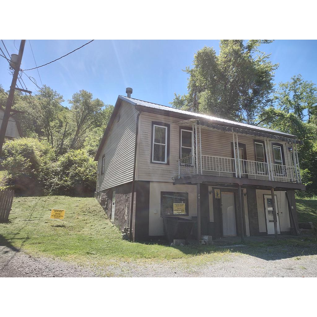 904 R Lincoln Ave, Steubenville, OH 43952