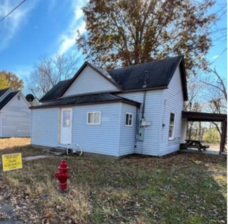 202  E Coal St Buckner IL 62819