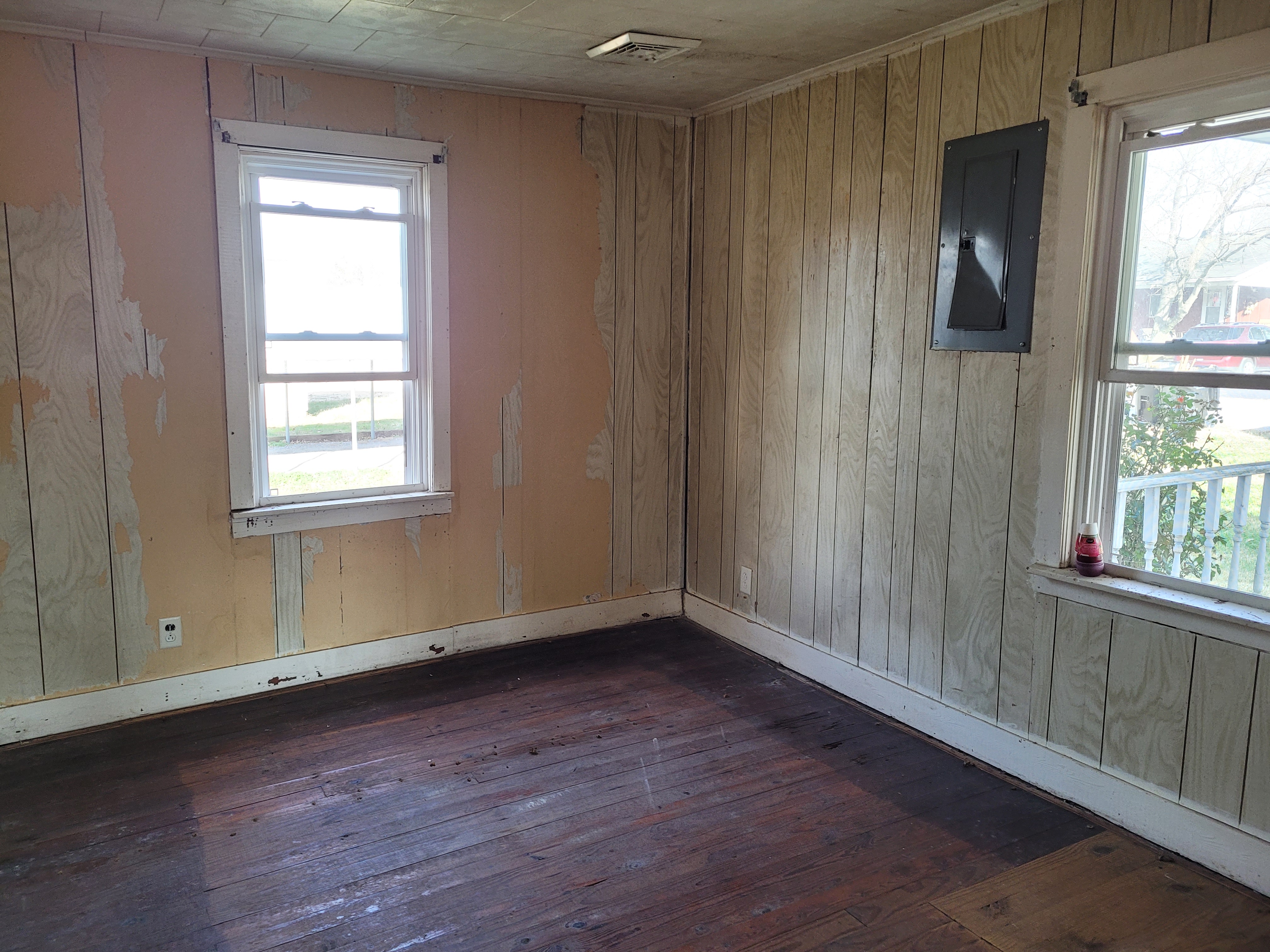 404 N Carroll St Norris City IL 62869