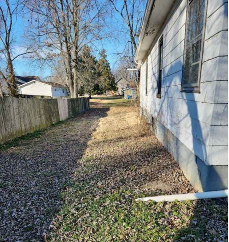 1406 N Trout Ave Johnston City IL 62951