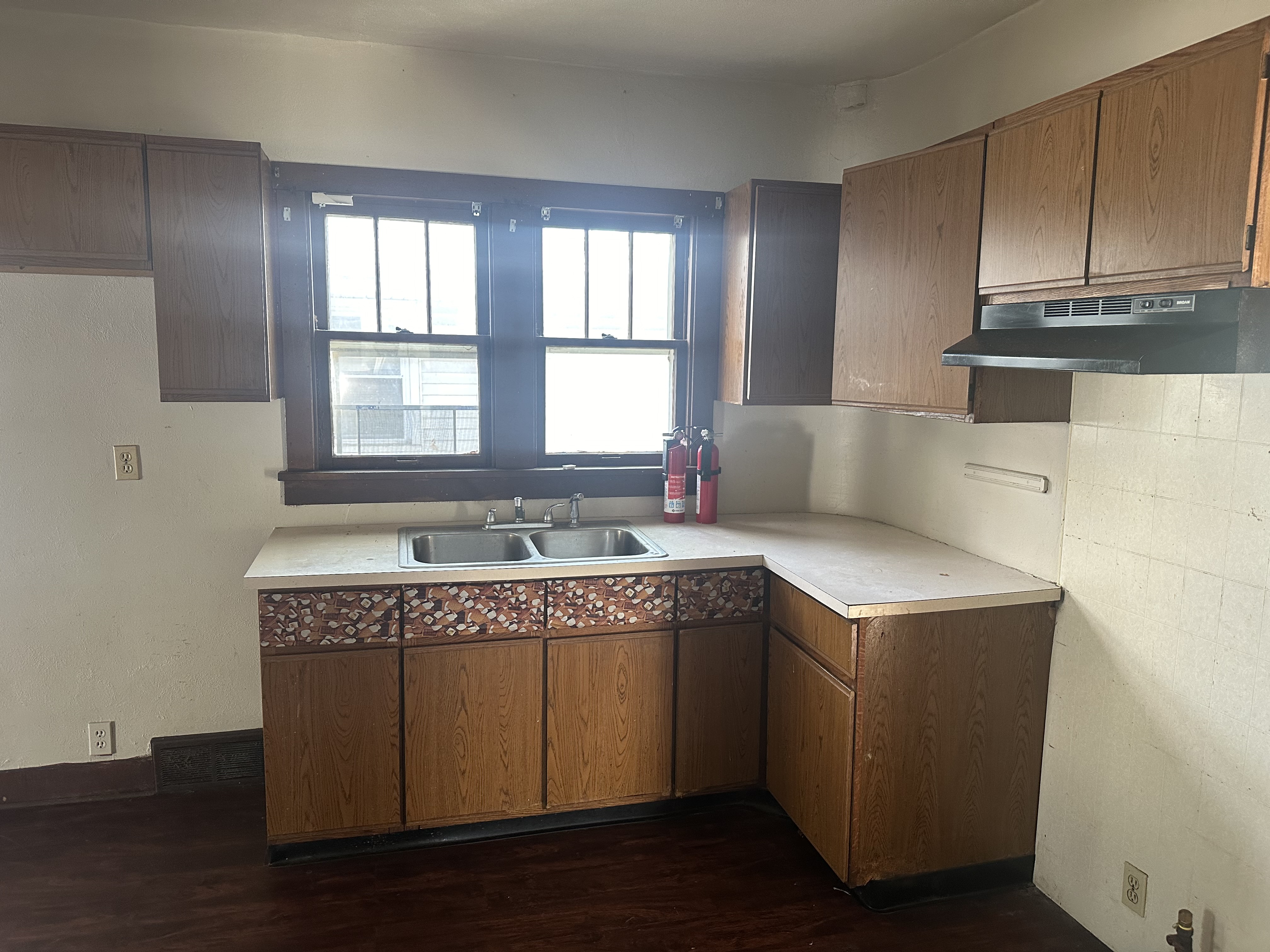 1825 S Kneer Ave Peoria IL 61605
