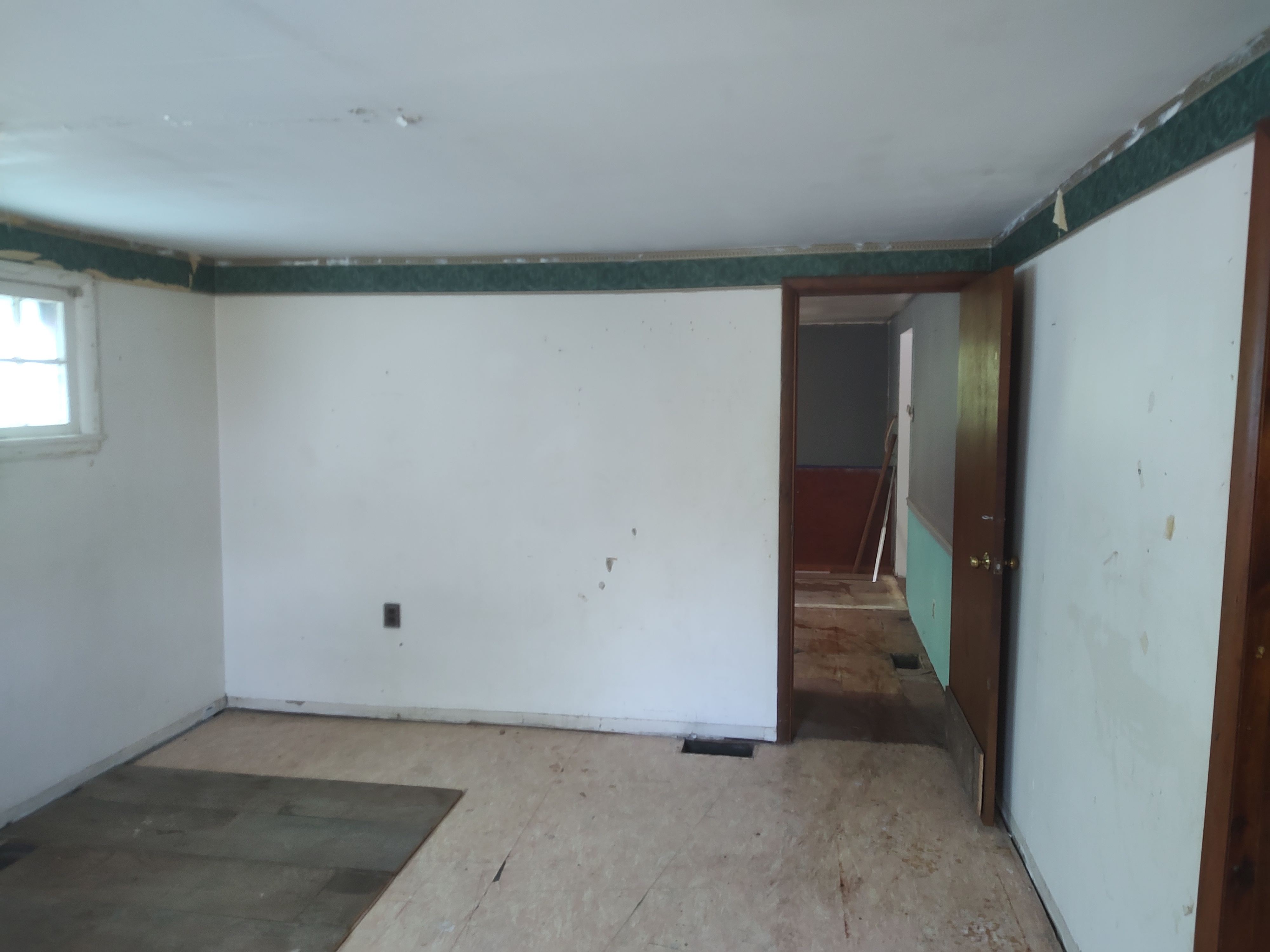 904 R Lincoln Ave, Steubenville, OH 43952