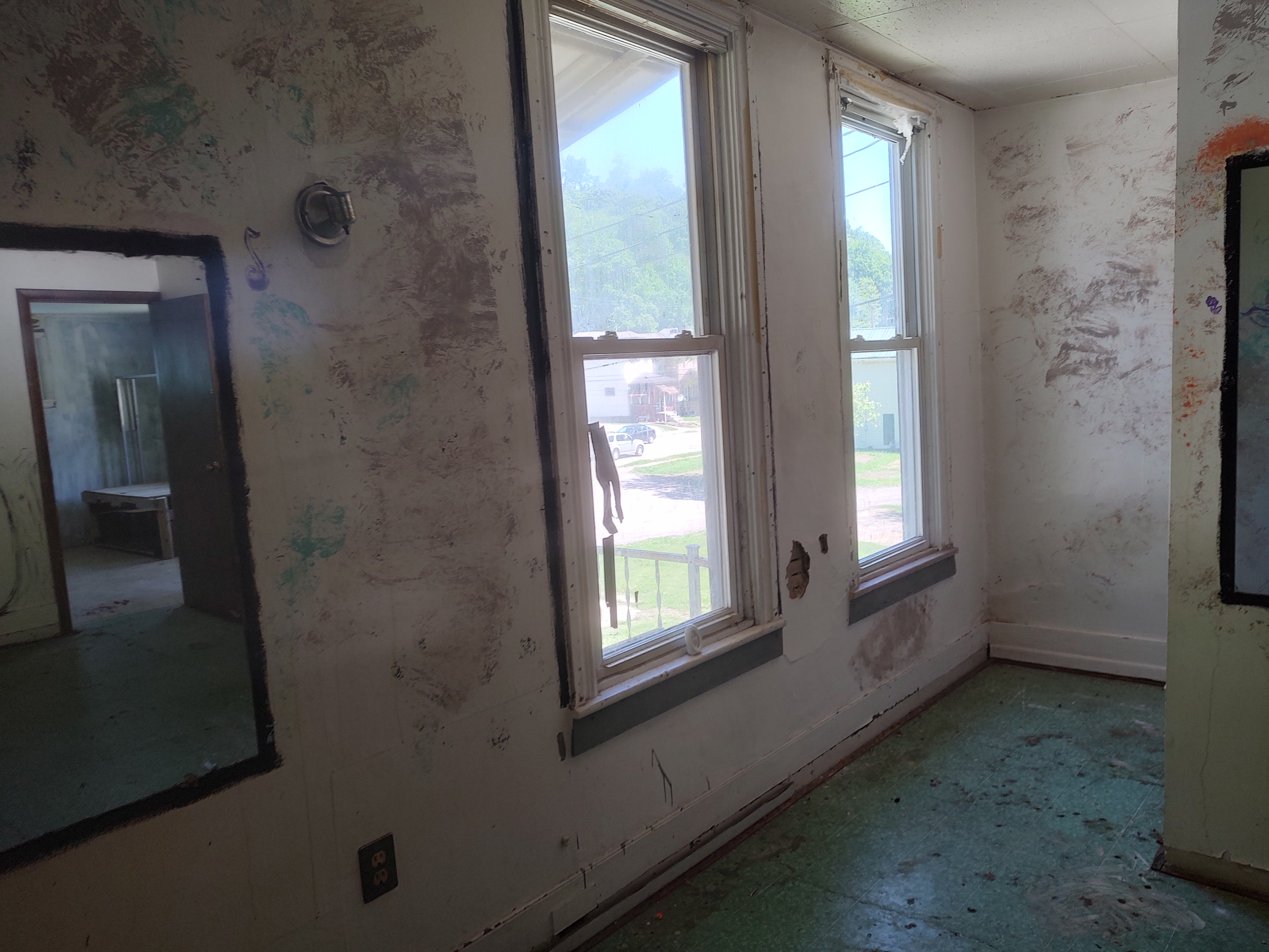 904 R Lincoln Ave, Steubenville, OH 43952