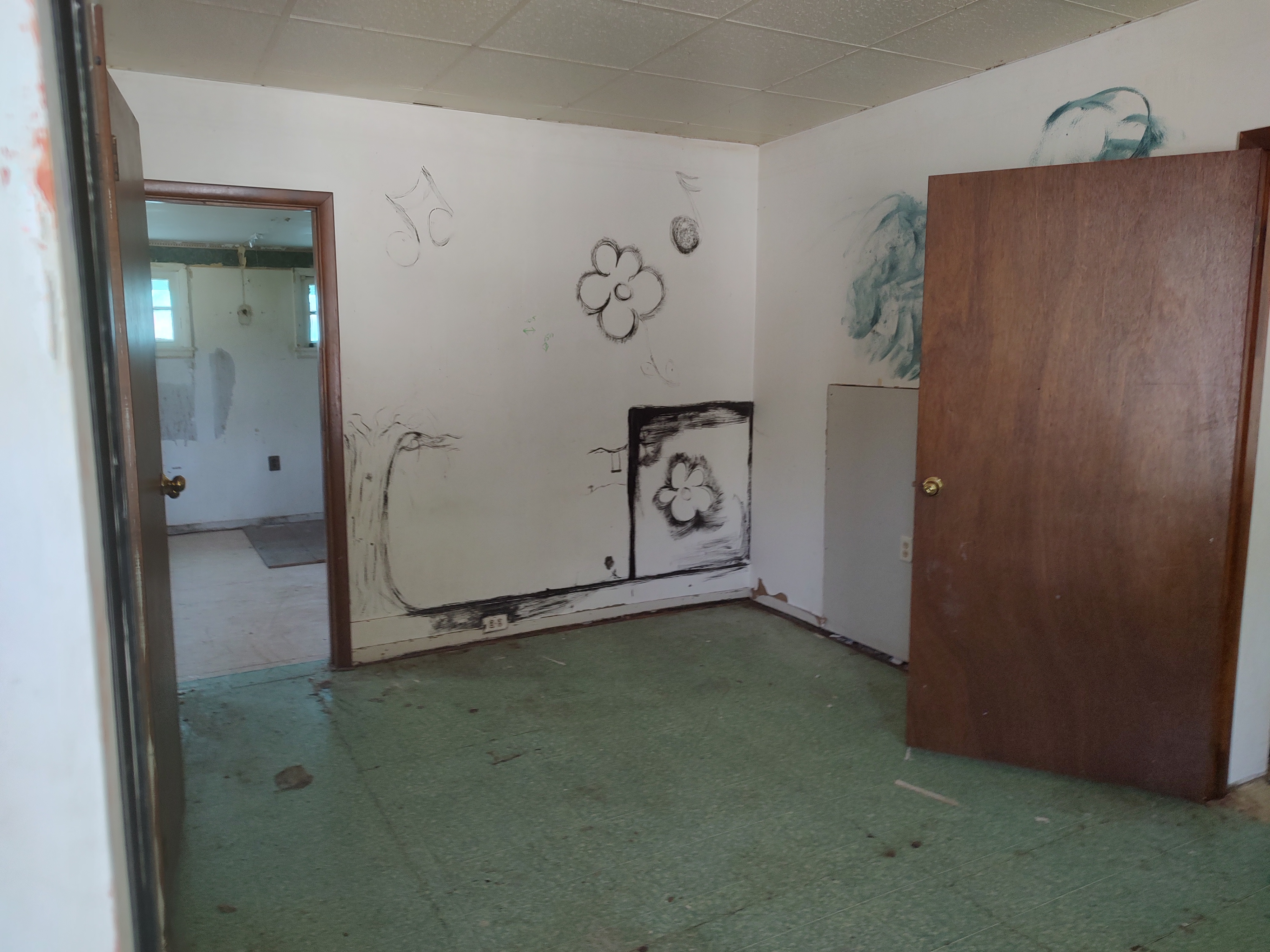904 R Lincoln Ave, Steubenville, OH 43952