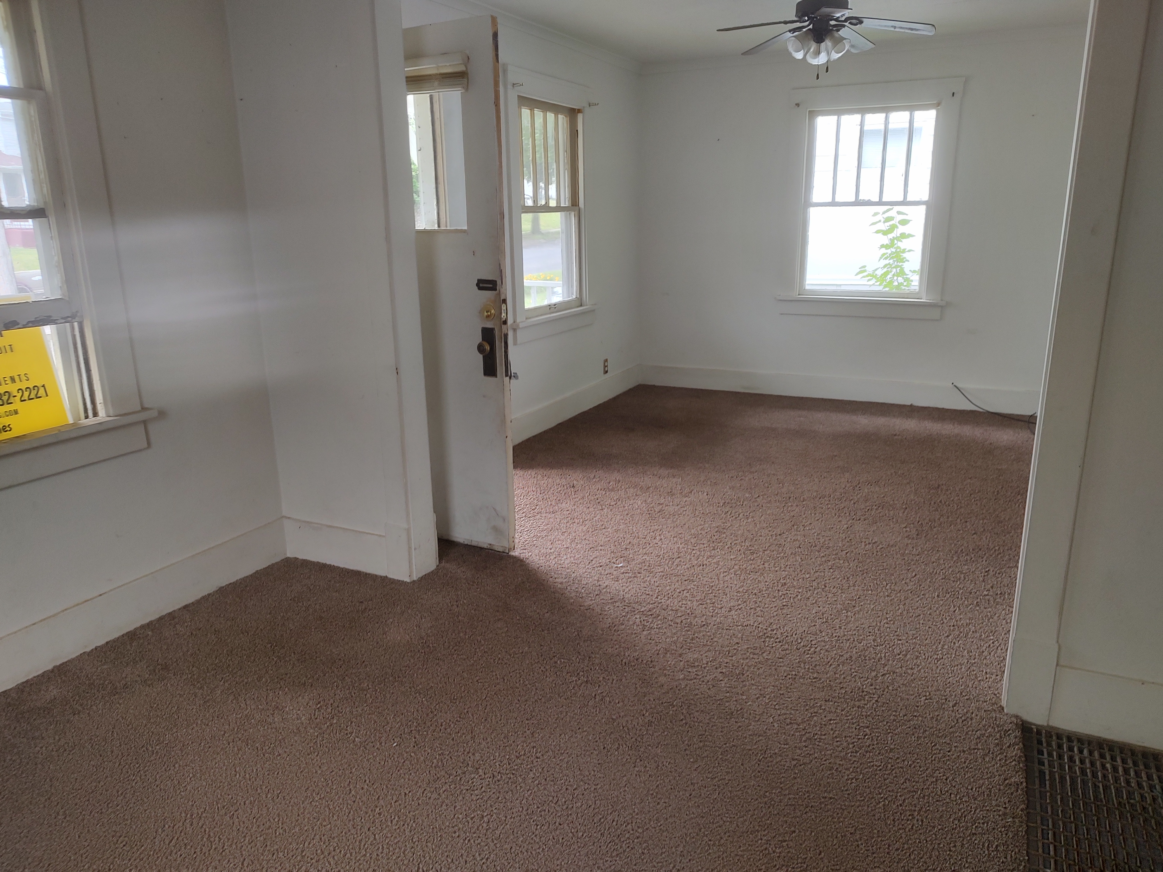 1121 W Gift Ave, Peoria, IL 61604