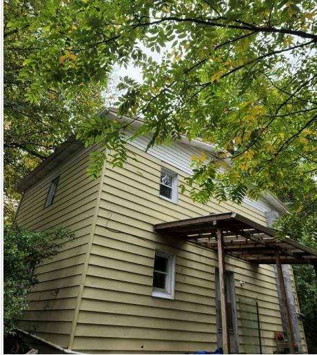 1015 Petry St SE Norton VA 24273