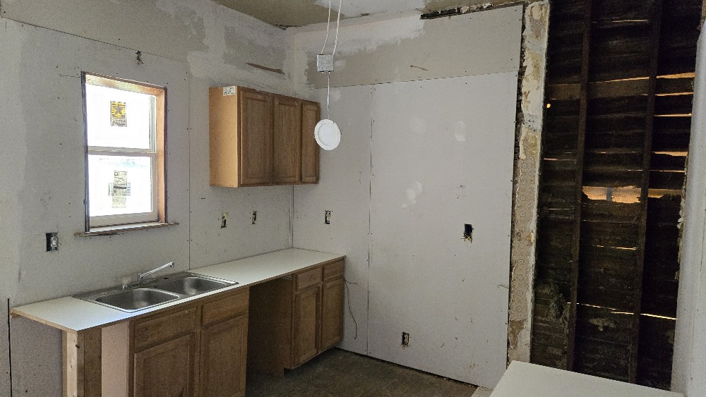 229 - 227 N 6th St Cambridge OH 43725
