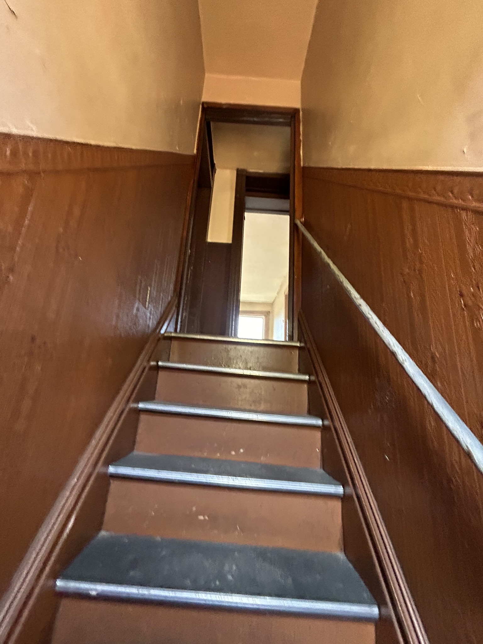 64 22nd St, Wheeling, WV 26003