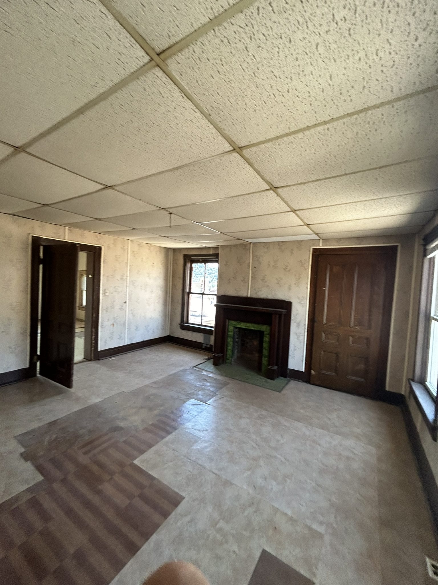 64 22nd St, Wheeling, WV 26003