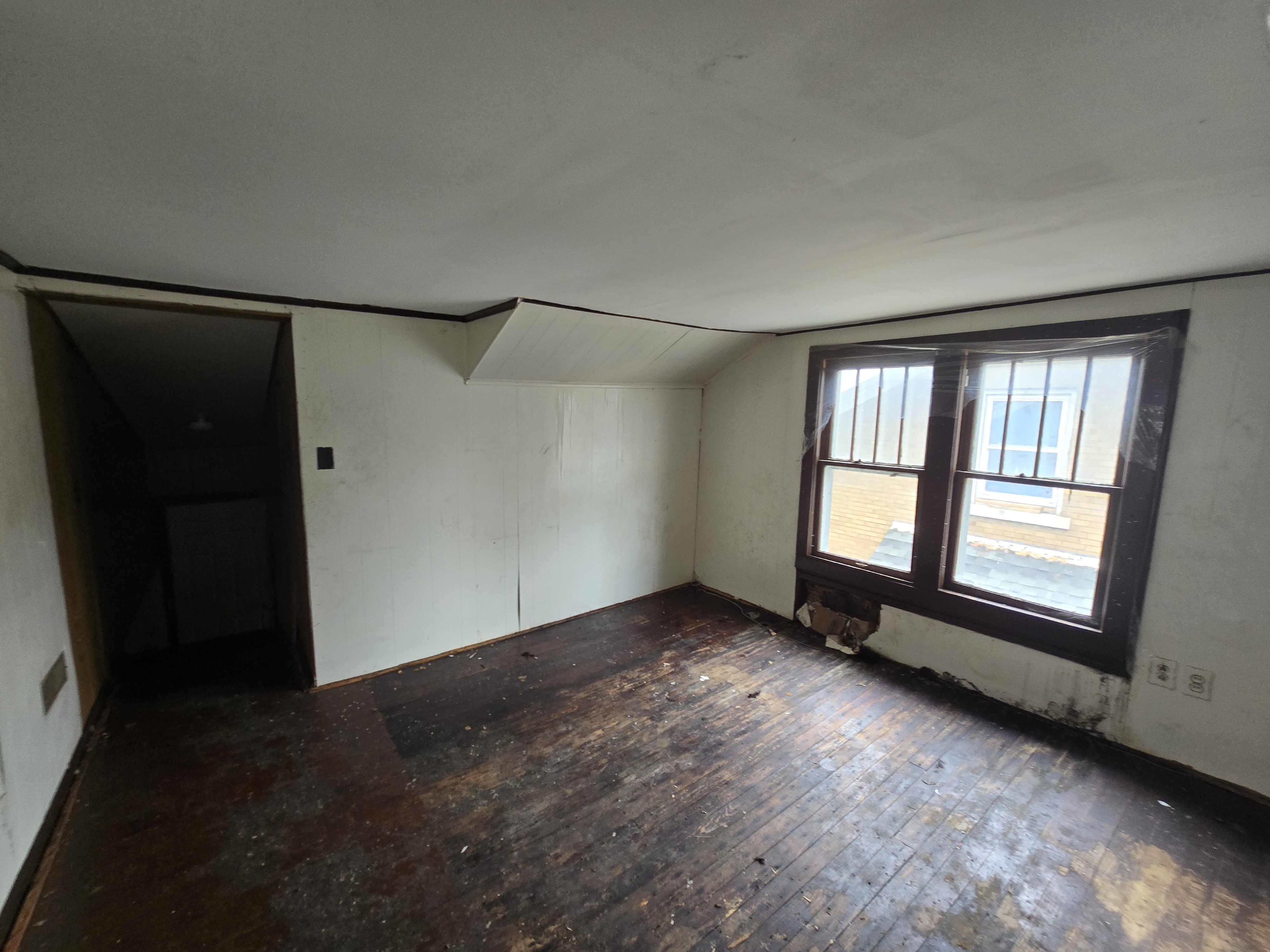 804 E. McClure Ave Peoria, IL, 61603
