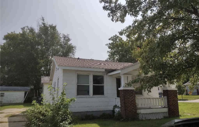 290 S Maffit St Decatur IL 62521