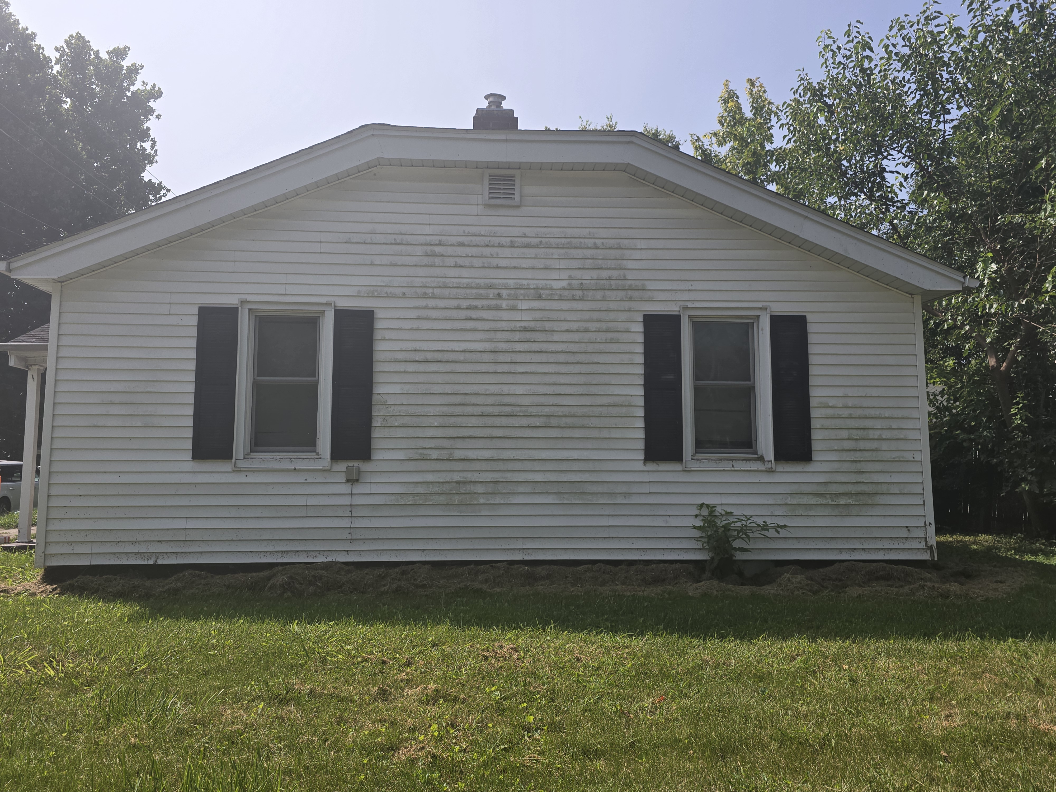 955 N. Dunham Ave., Decatur, IL 62522 