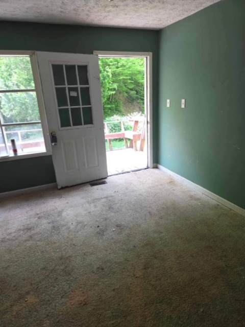 941 Darb Fork Hallow Hazard KY 41701