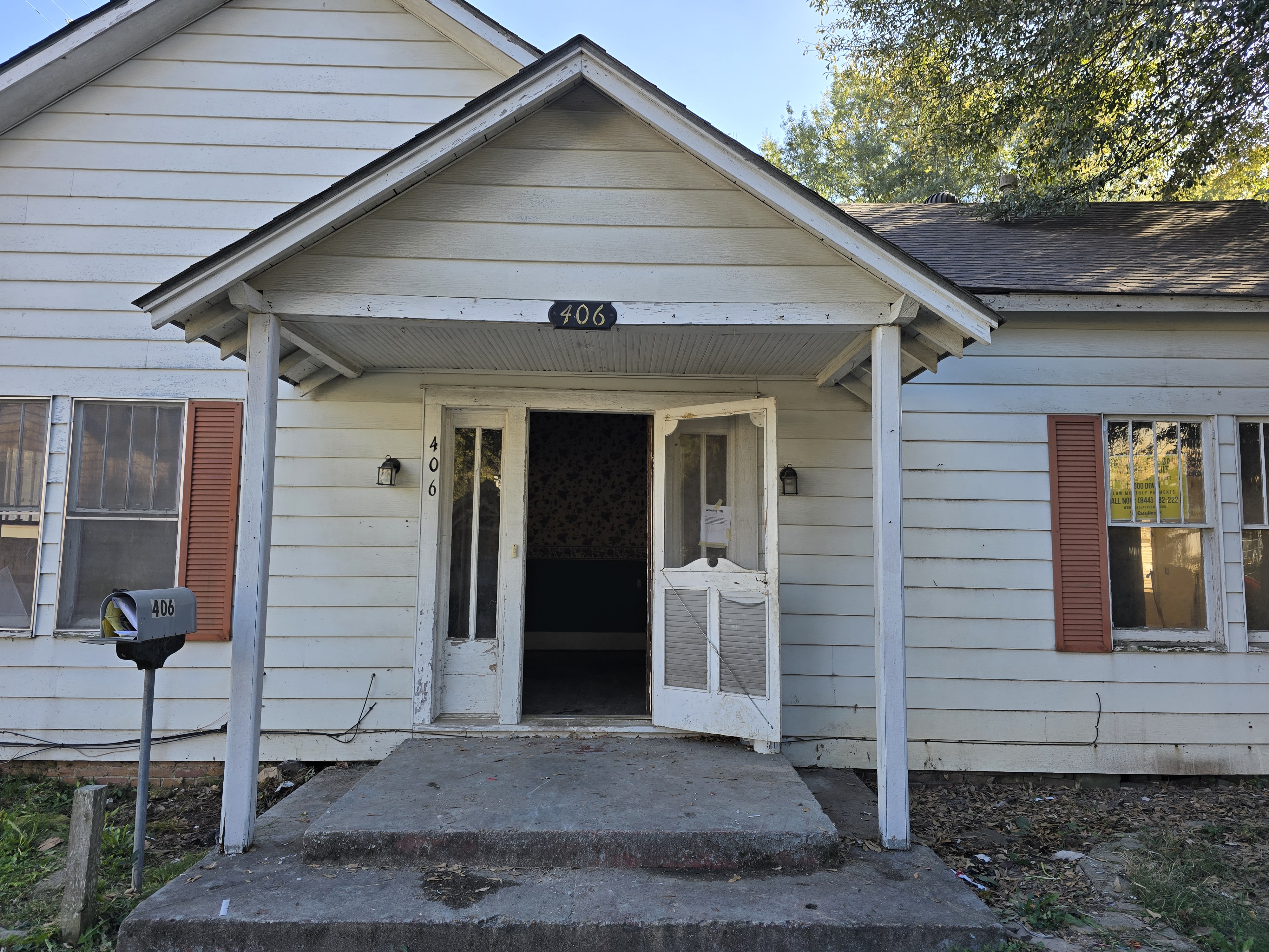 406 E 6th St, Stuttgart, AR 72160