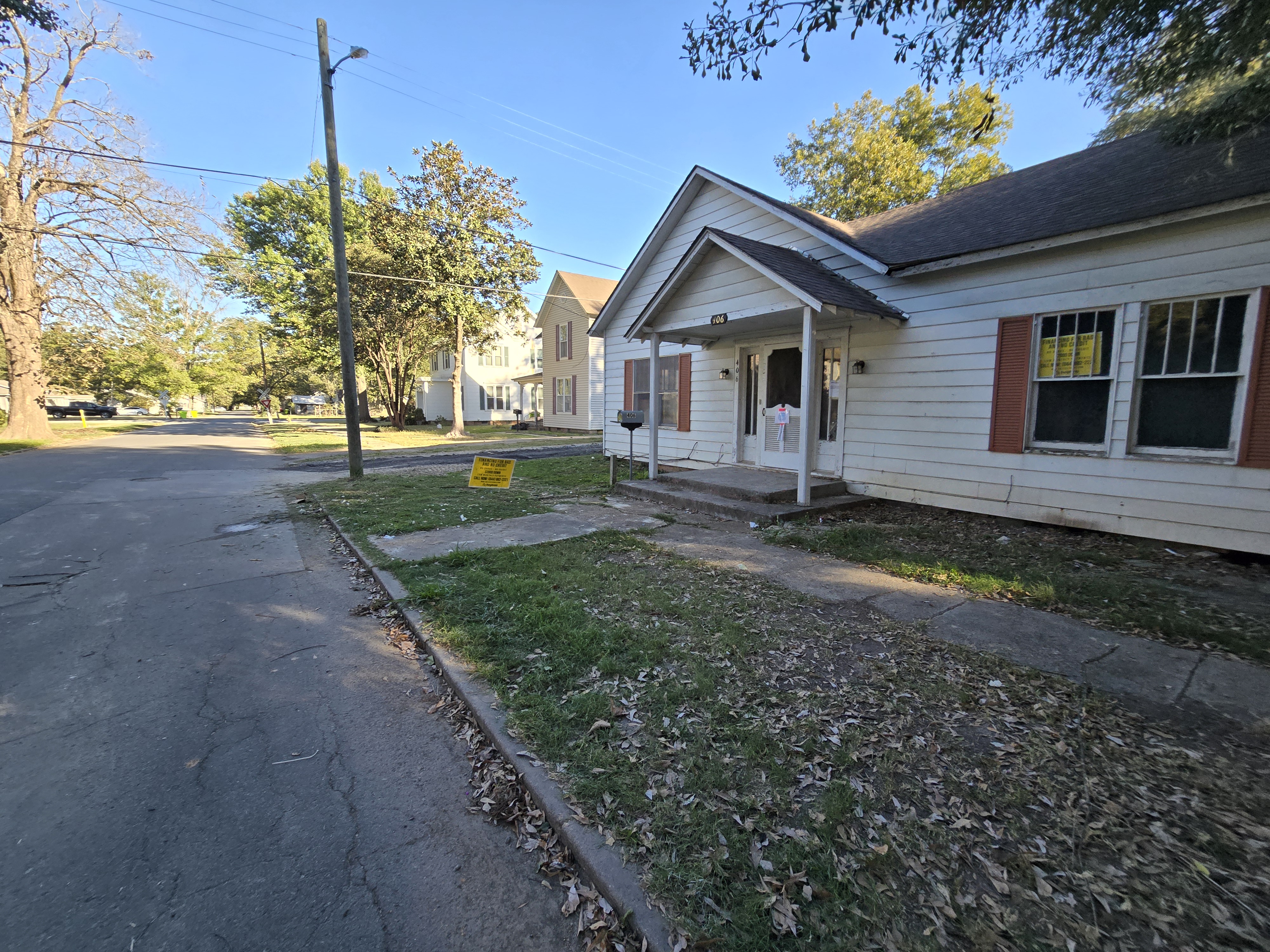 406 E 6th St, Stuttgart, AR 72160