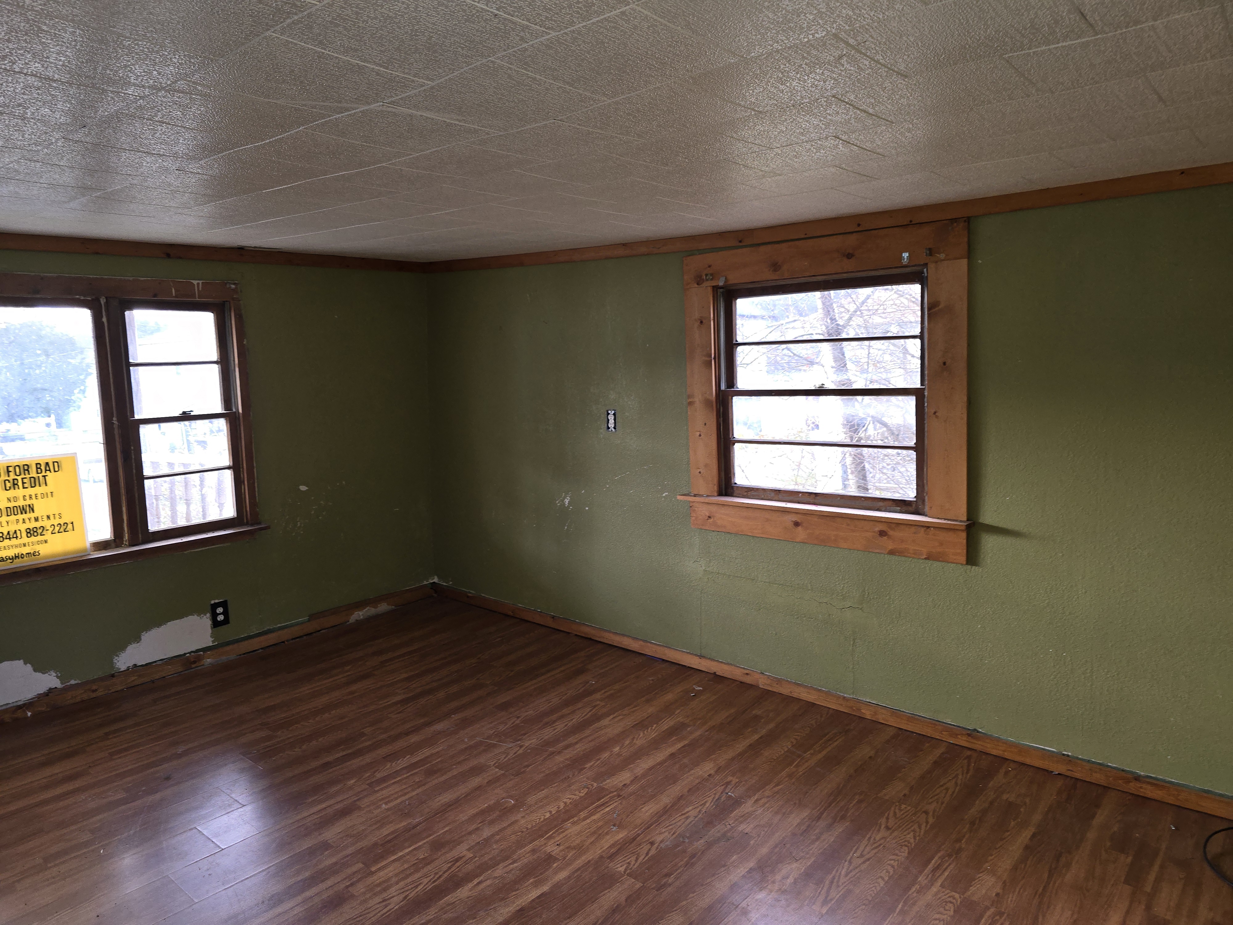 283 12th St Rainelle WV 25962