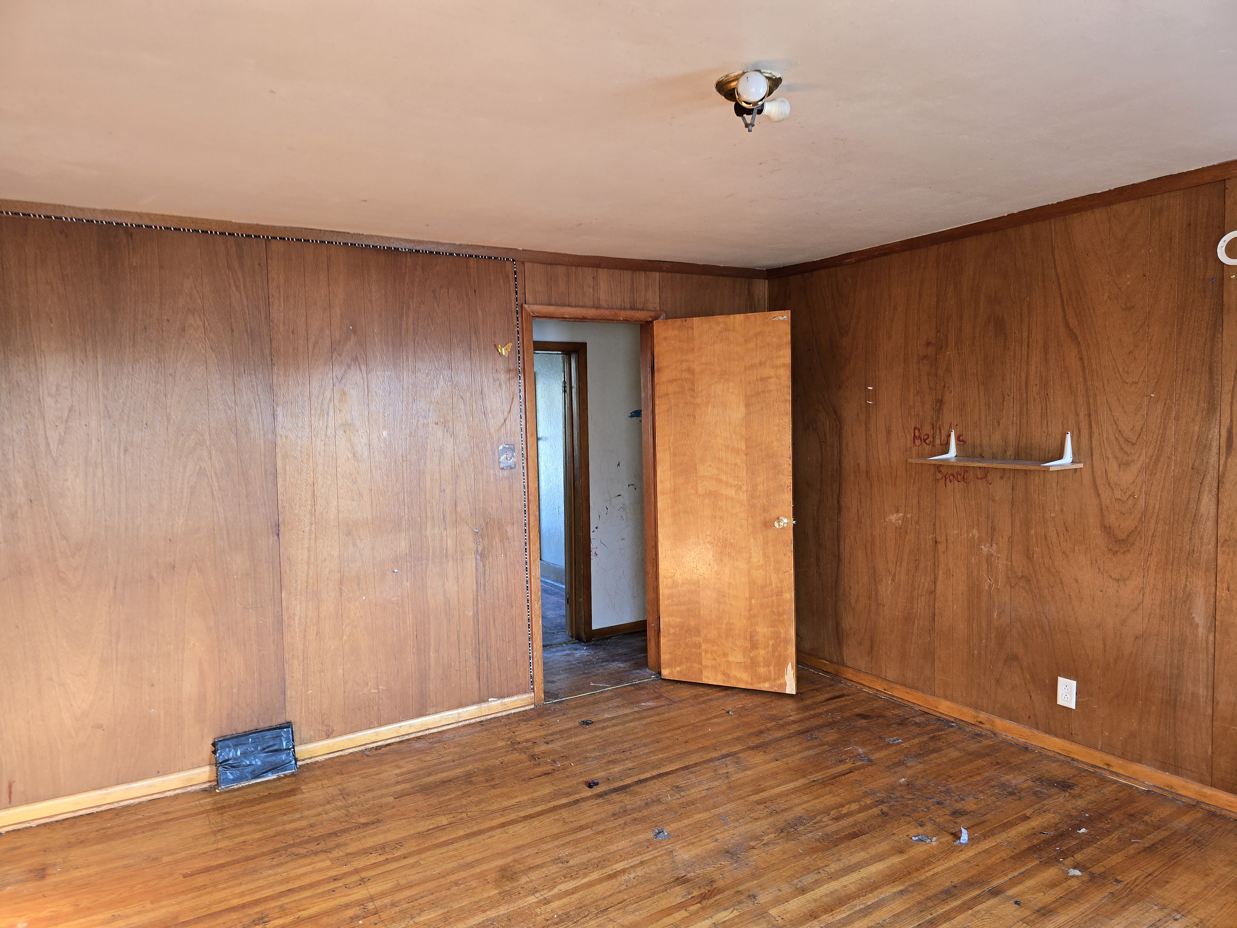 223 W Locust St Canton IL 61520