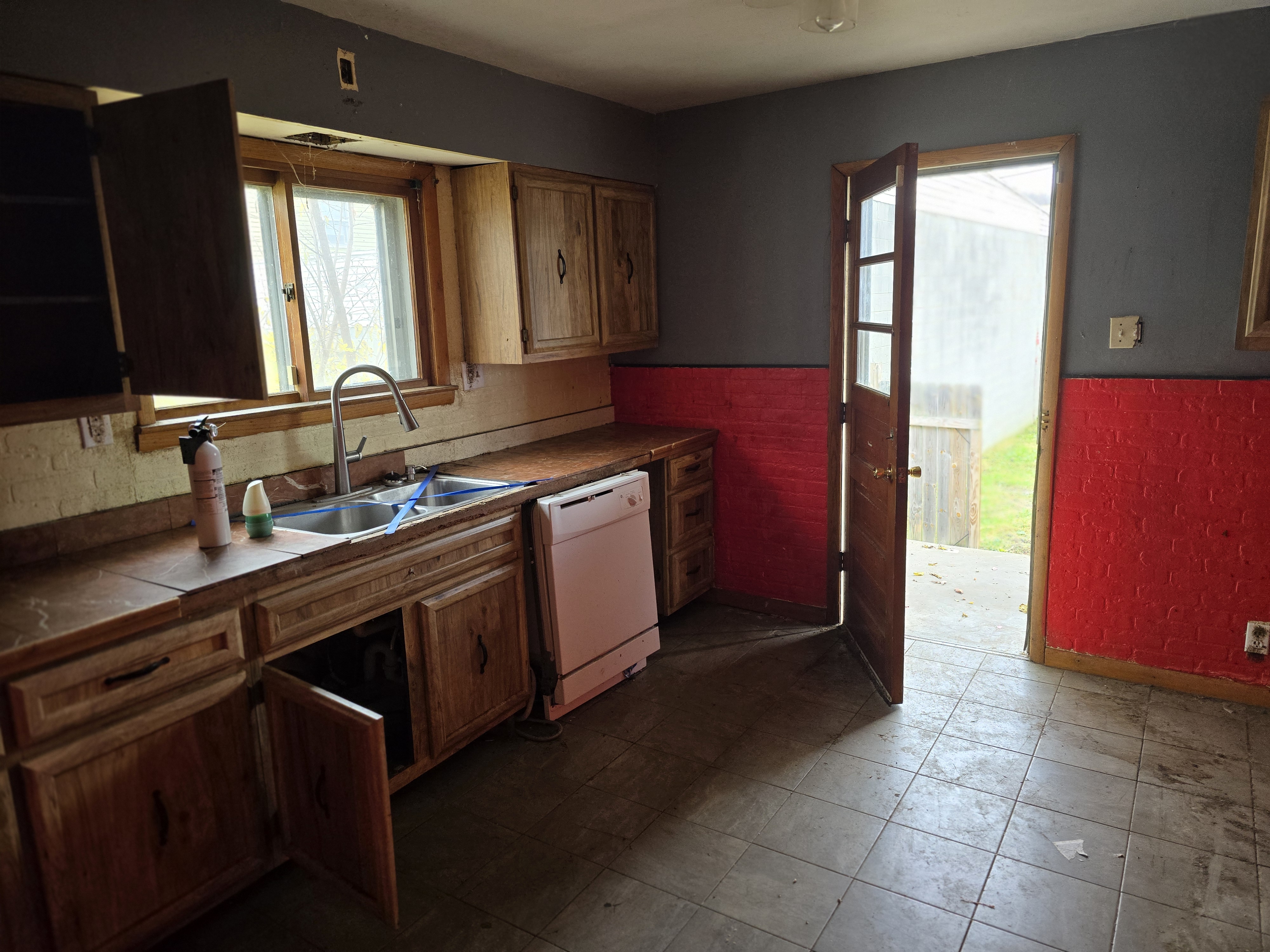 315 Marshall St McMenchen WV 26040