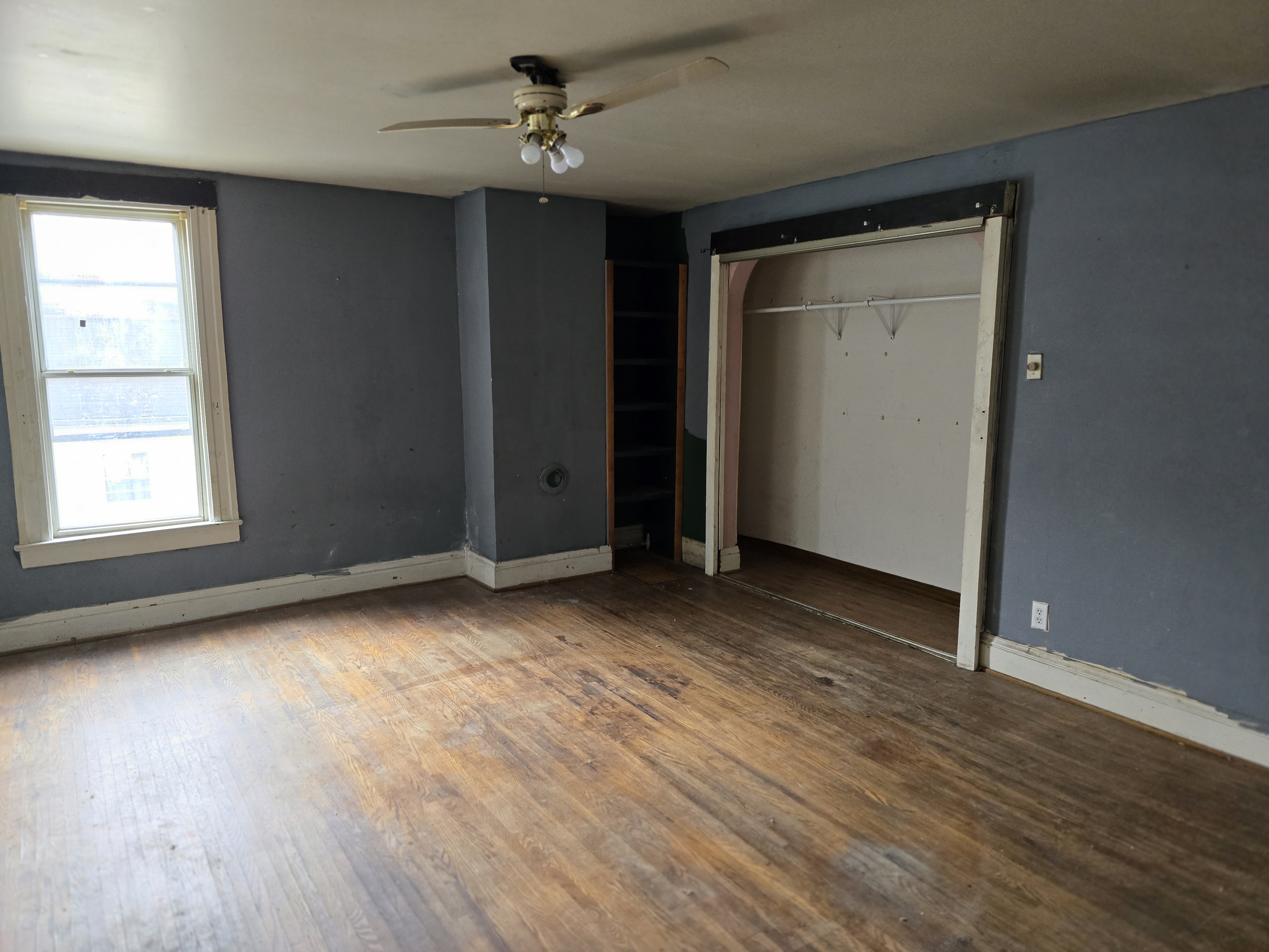 315 Marshall St McMenchen WV 26040