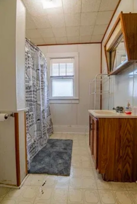 341 S Haworth Ave, Decatur, IL 62522