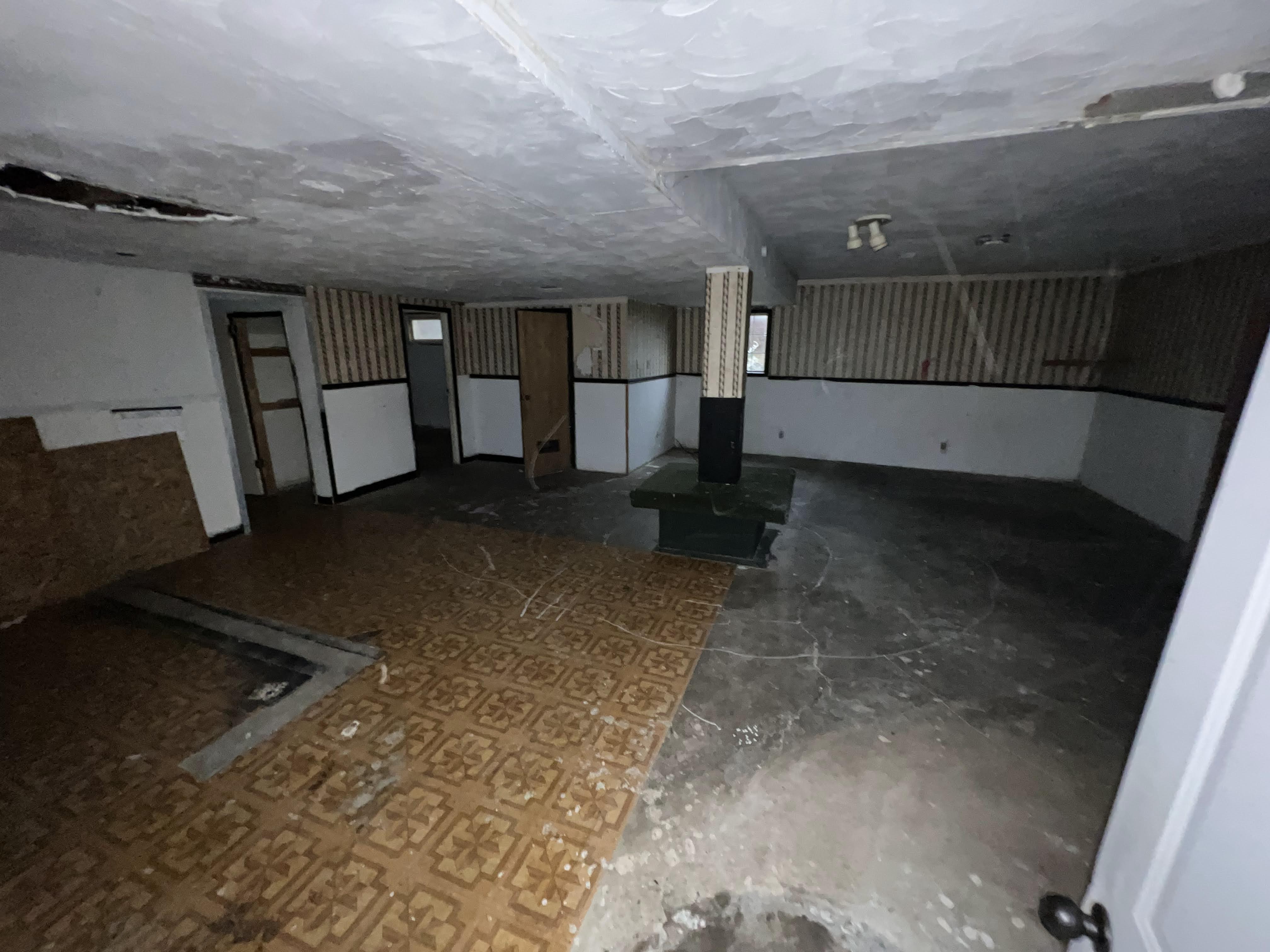 618 Whitely St Bridgeport OH 43912