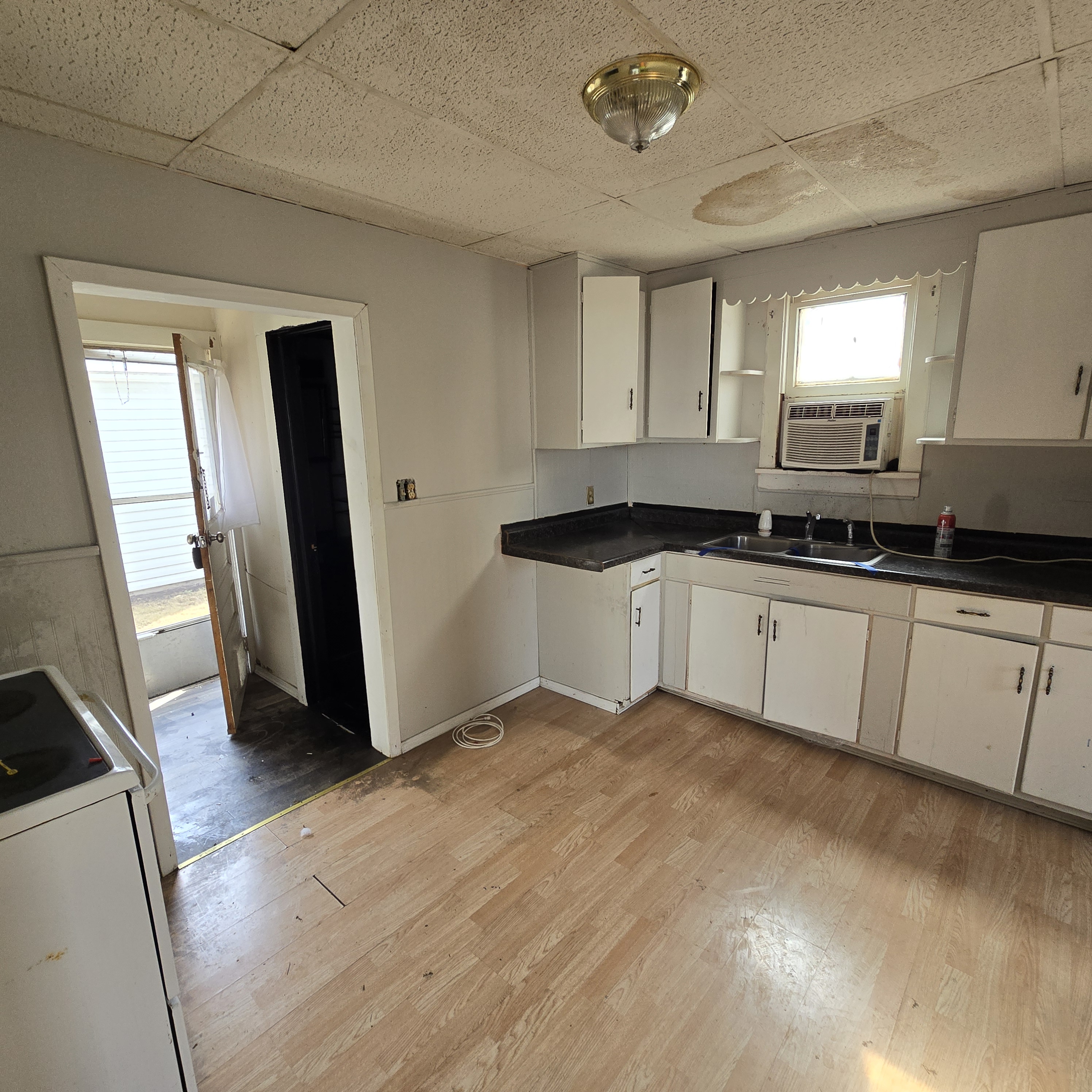 109 E Jackson St Abingdon IL 61410