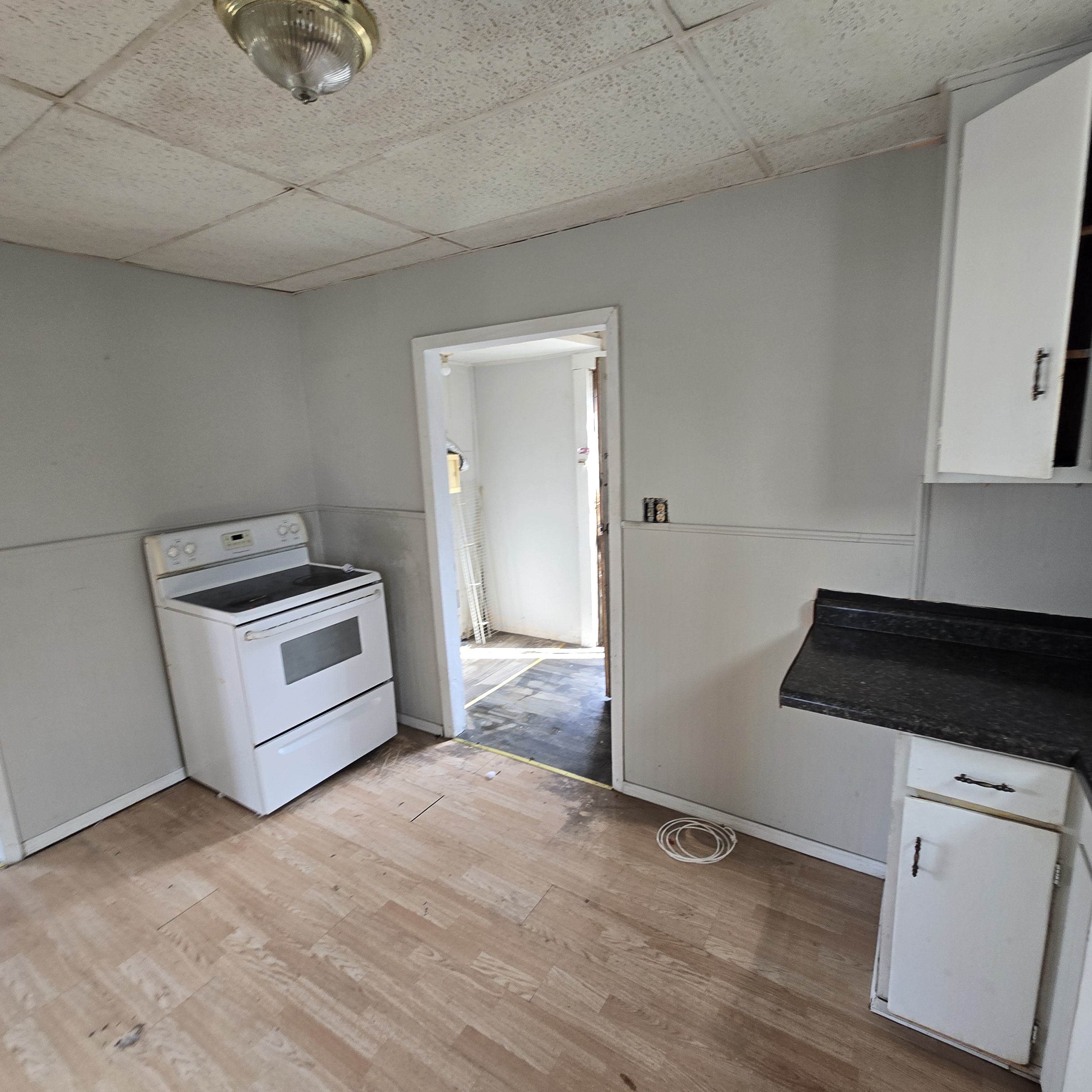 109 E Jackson St Abingdon IL 61410