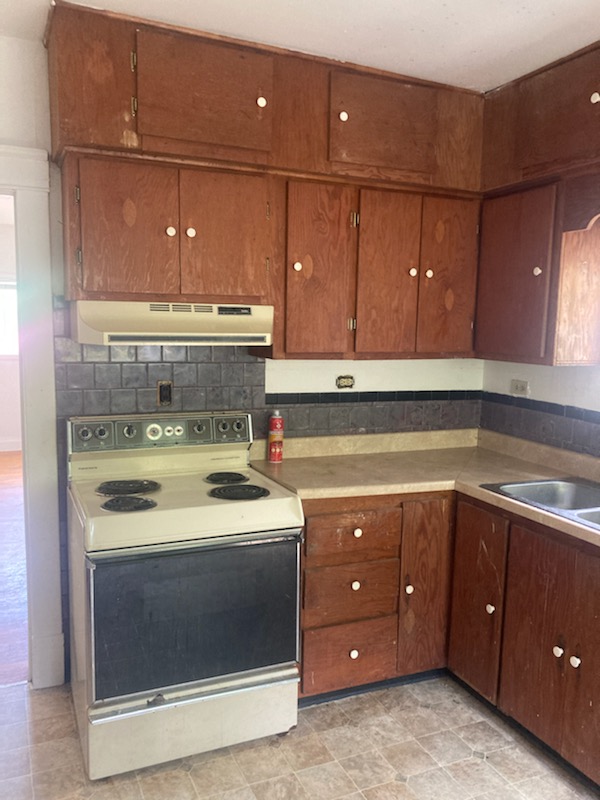 922 Greendale Dr Charleston WV 25302