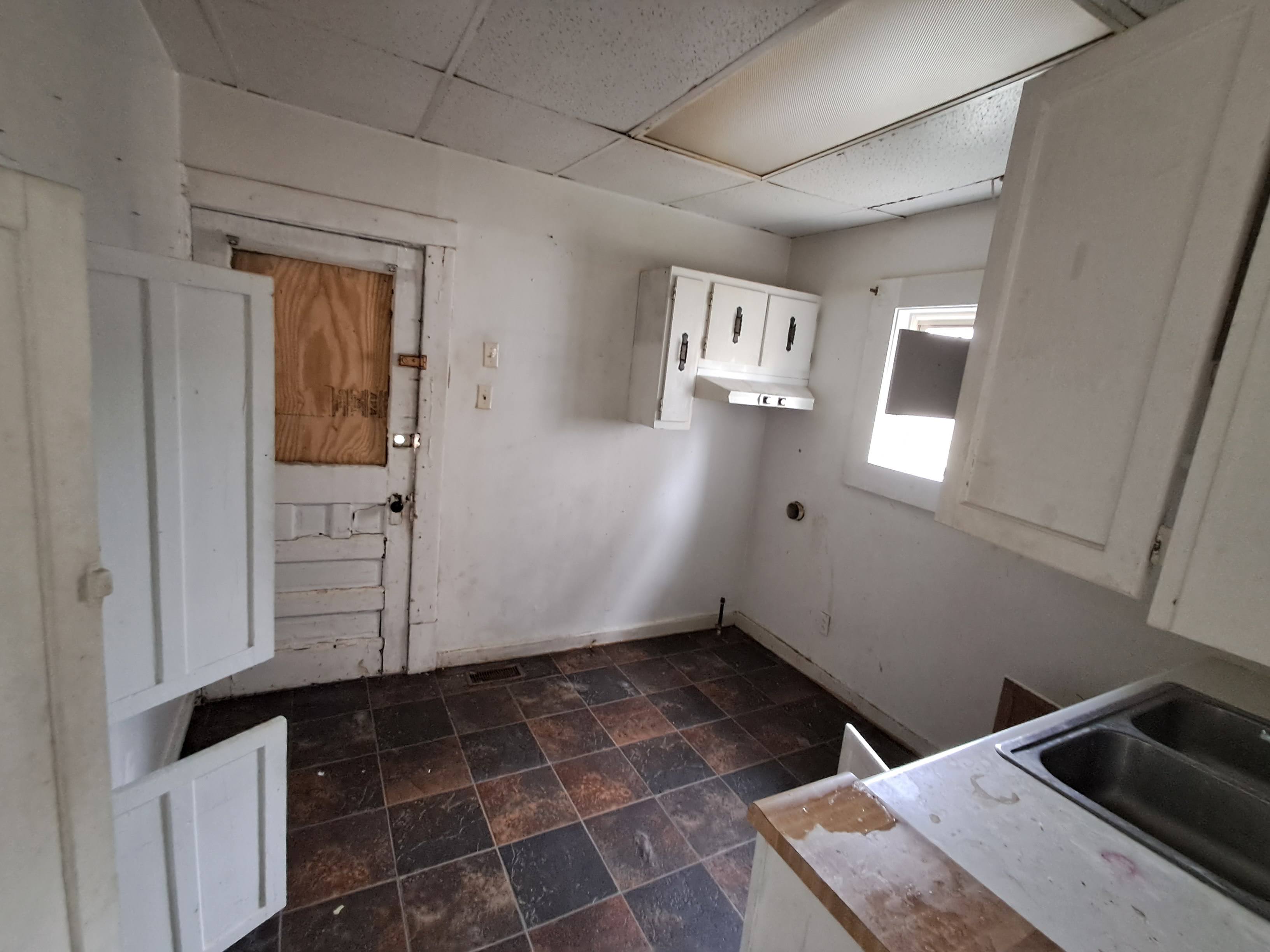 1708 Center St Moundsville WV 26041