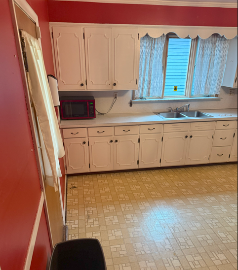 330 Dexter Street Toledo, OH 43608