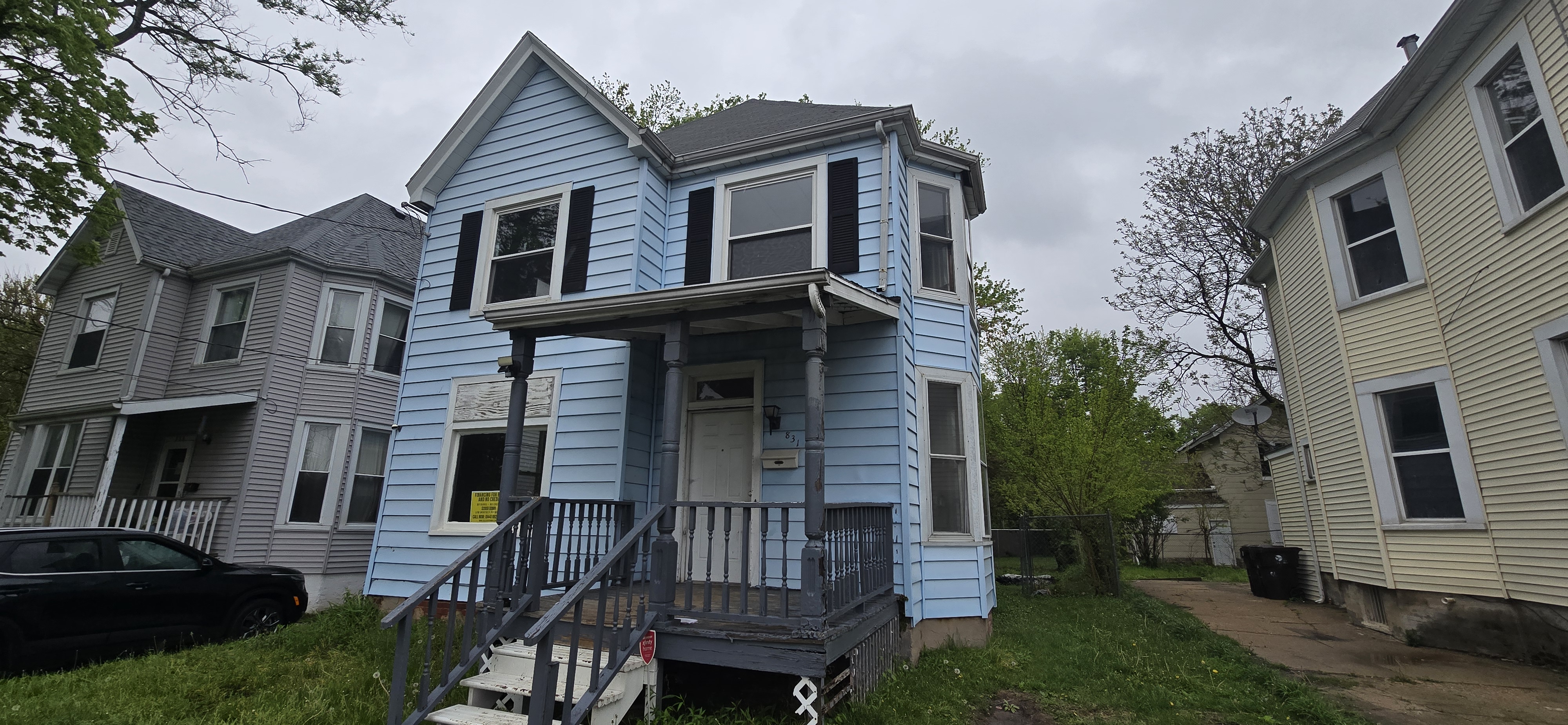 831 W Russel St. Peoria IL 61606