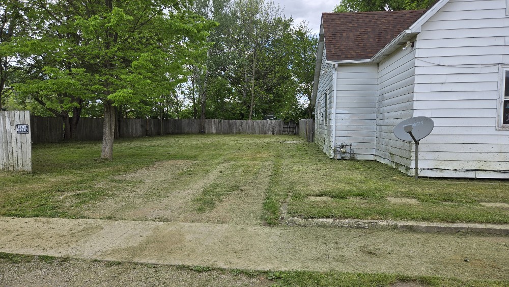 418 W 7th St Muncie IN 47302