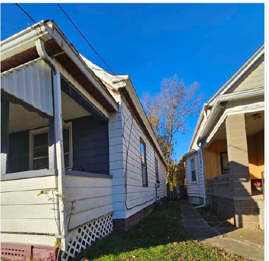 1507 S Livingston St Peoria IL 61605