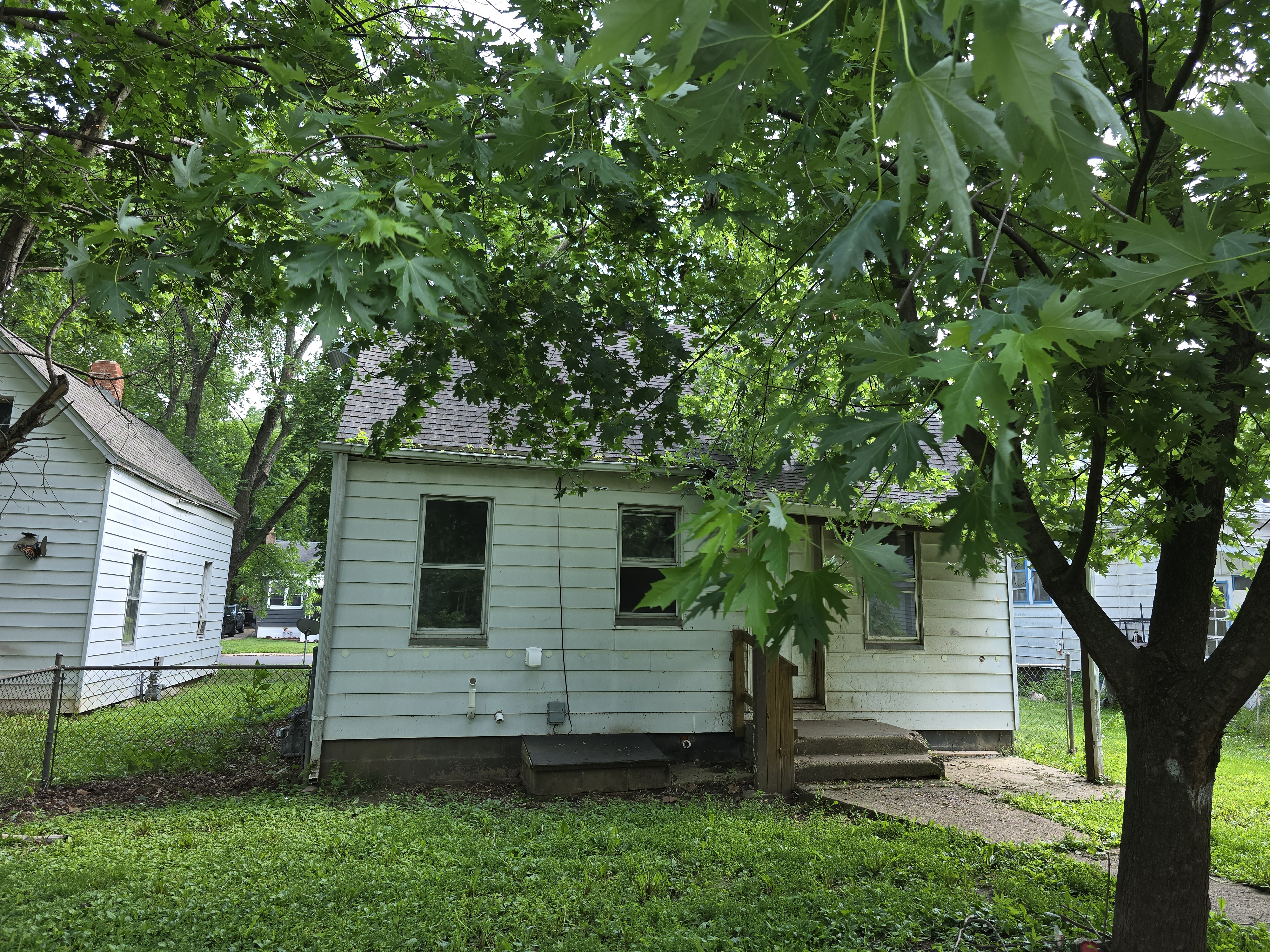 3031 W Meidroth St, Peoria, IL 61605
