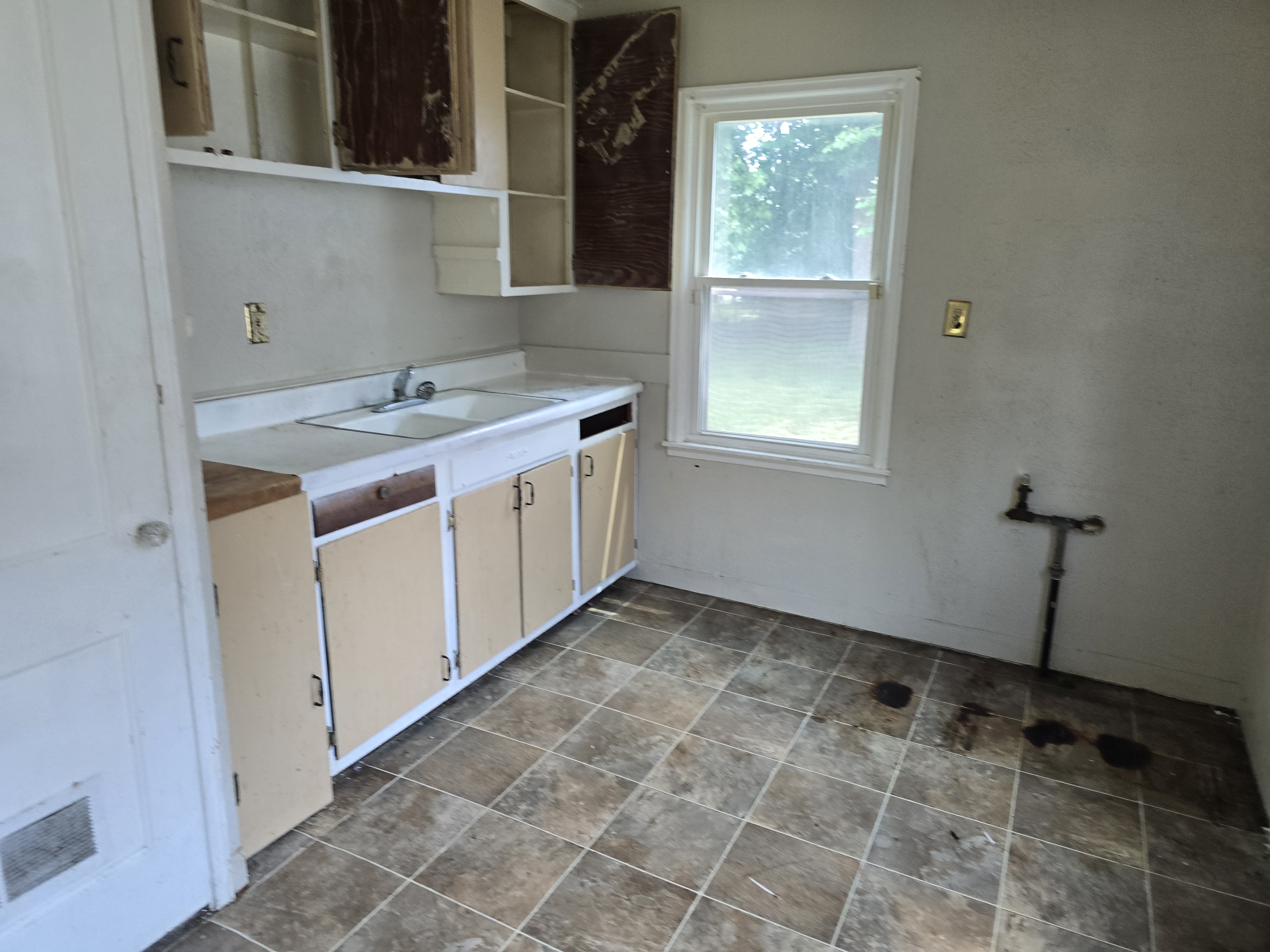 3016 Proctor St Peoria IL 61605