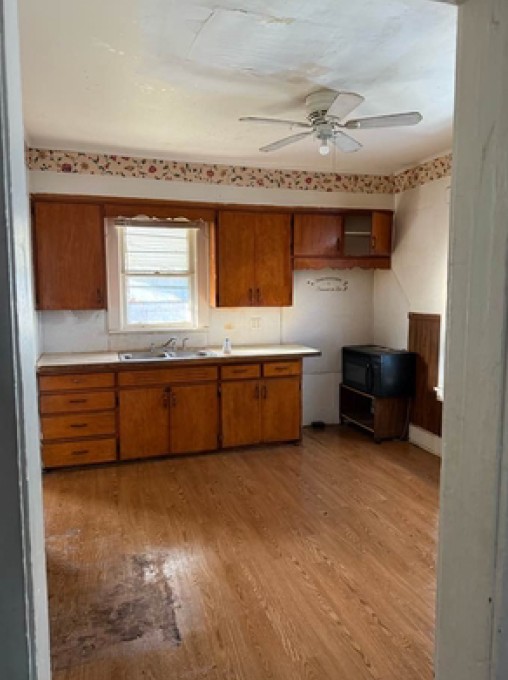 2923 Chestnut St Toledo OH 43608