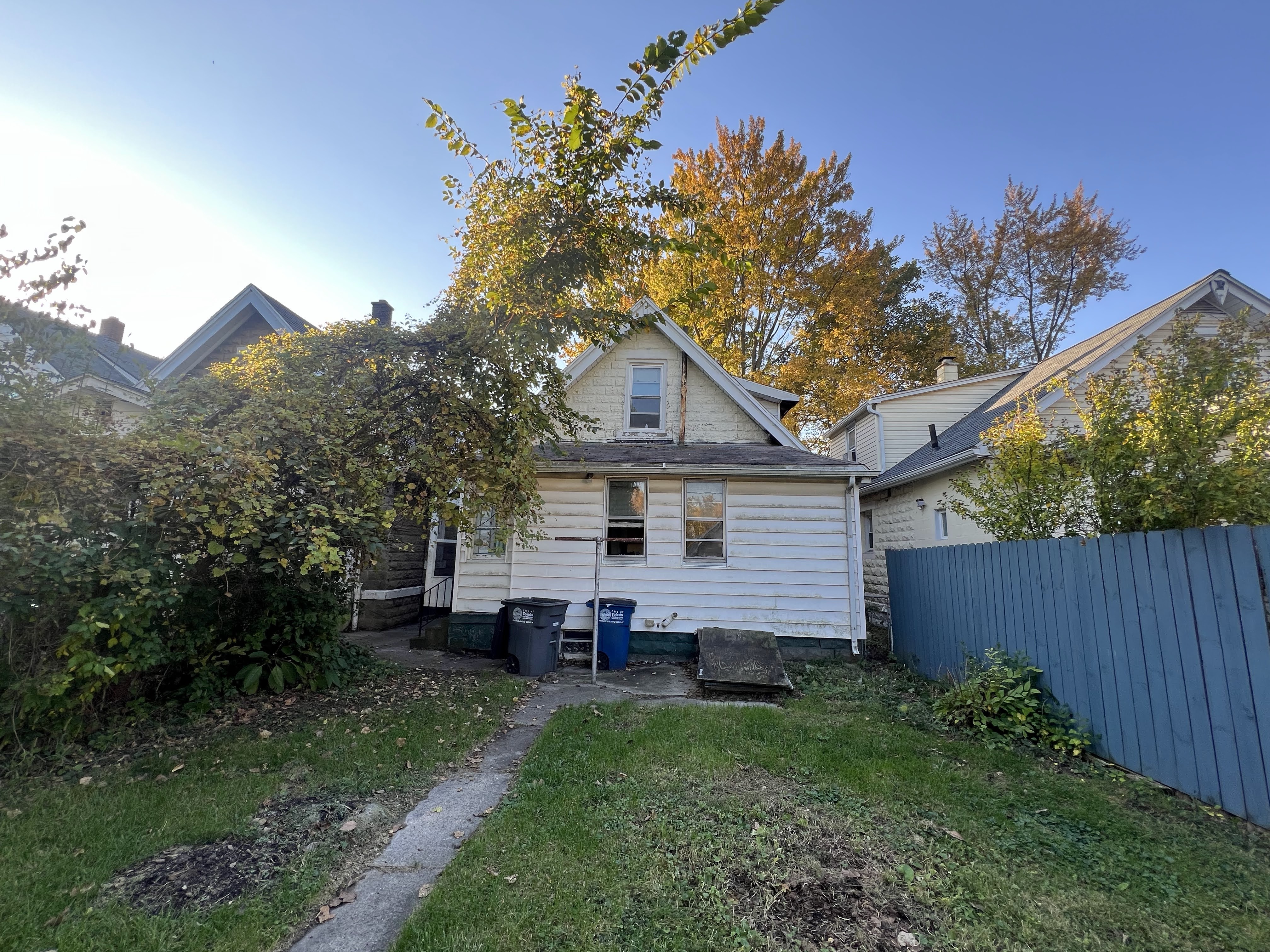 2453 Caledonia St, Toledo, OH 43605