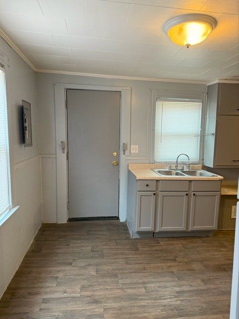 319 Dexter St, Toledo, OH 43608