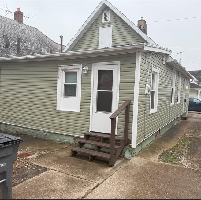 319 Dexter St, Toledo, OH 43608