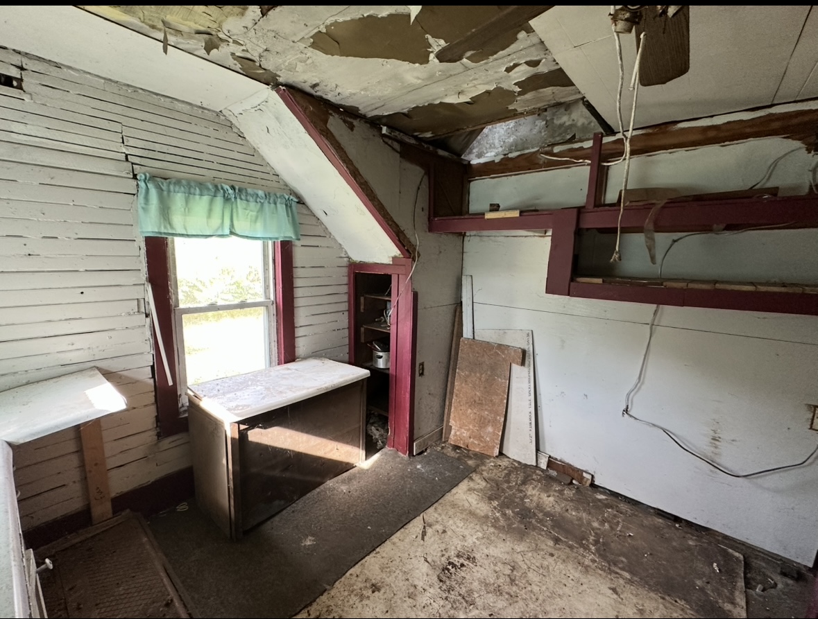 5703 Lee Hwy Atkins VA 24311