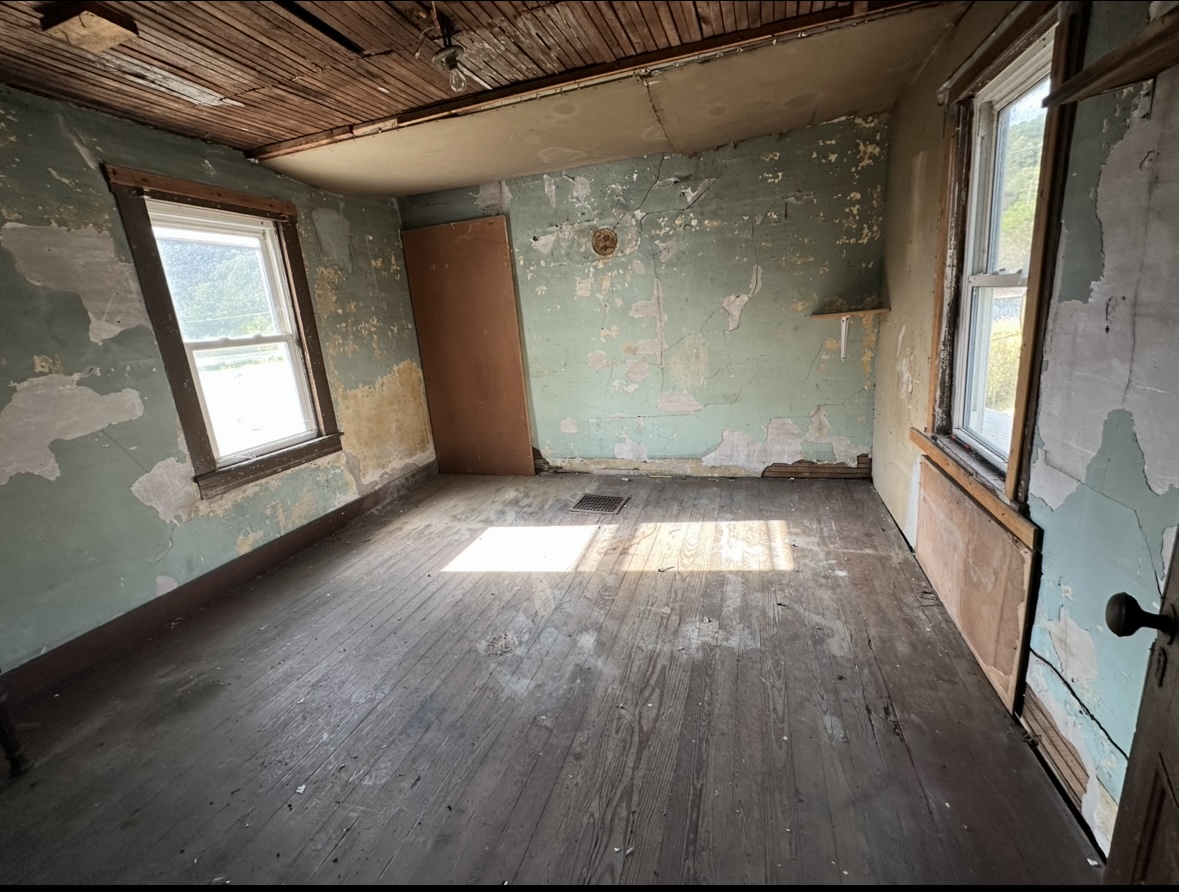 5703 Lee Hwy Atkins VA 24311