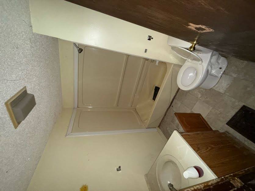 403 E Division St Decatur IL 62526