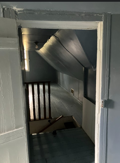 223 E Clara St Golconda, IL 62938