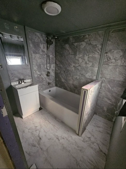 1618 W Kettelle St Peoria IL 61605