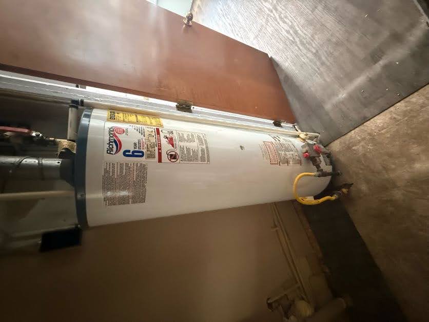 319 Dexter St, Toledo, OH 43608