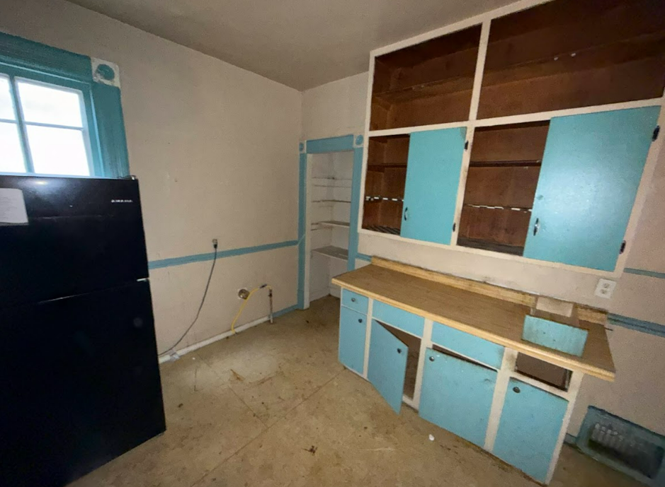 1540 W Kettelle St Peoria IL 61605