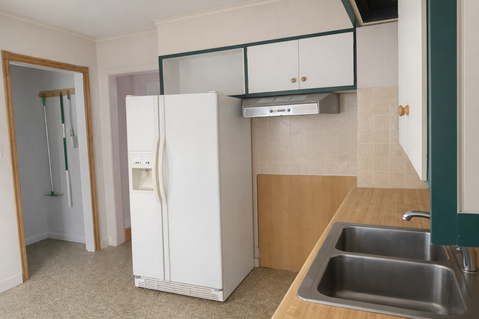 203 W Lindell St West Frankfort IL 62896