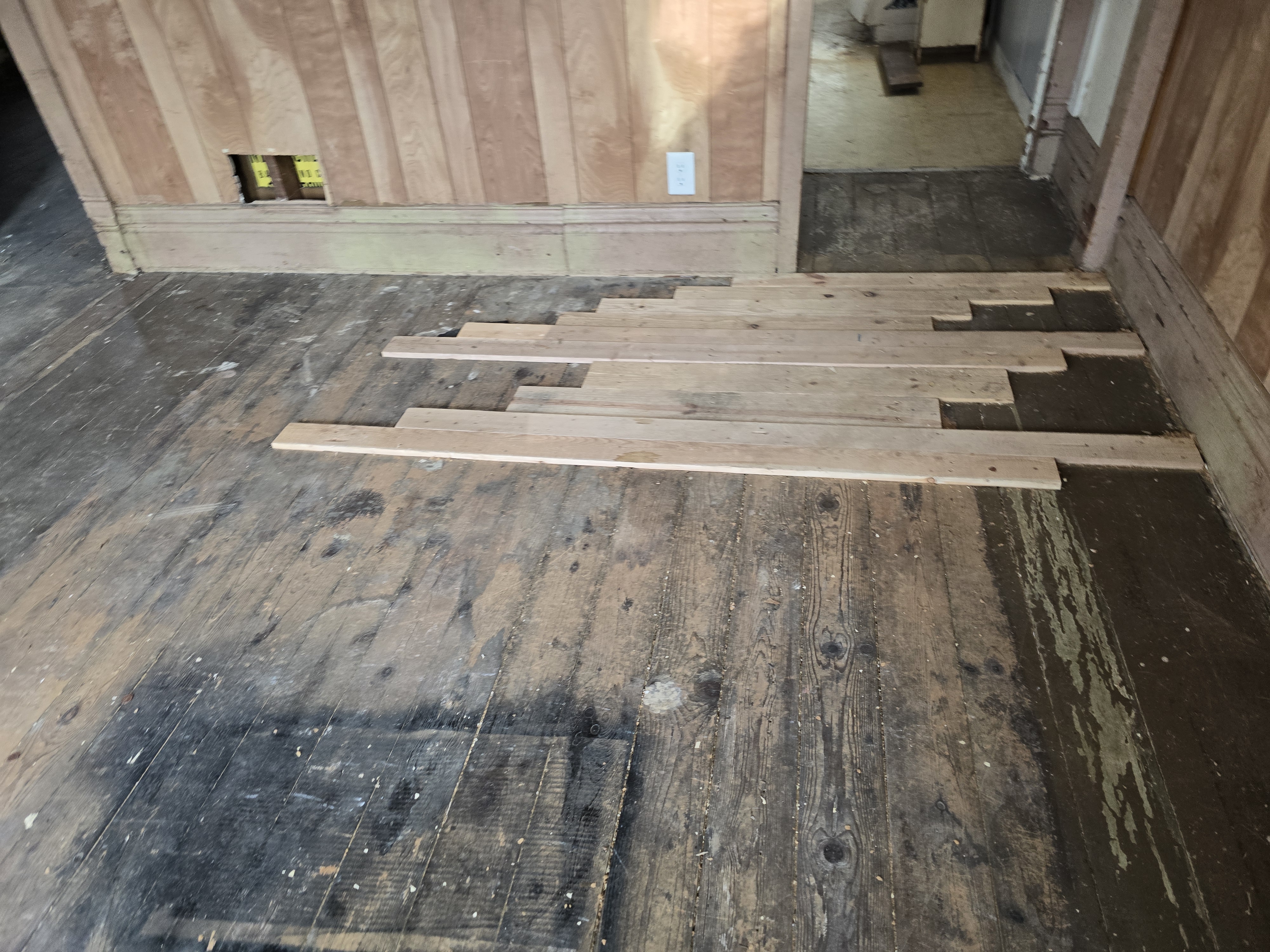 2011 W Ann St Peoria IL 61605