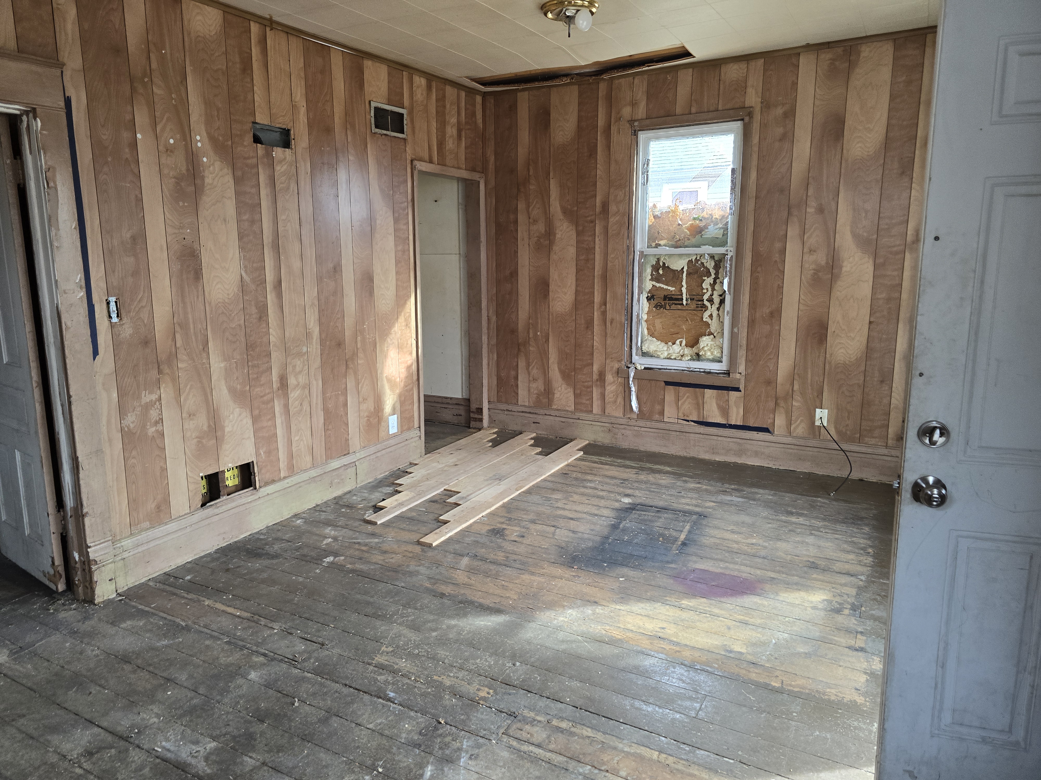 2011 W Ann St Peoria IL 61605