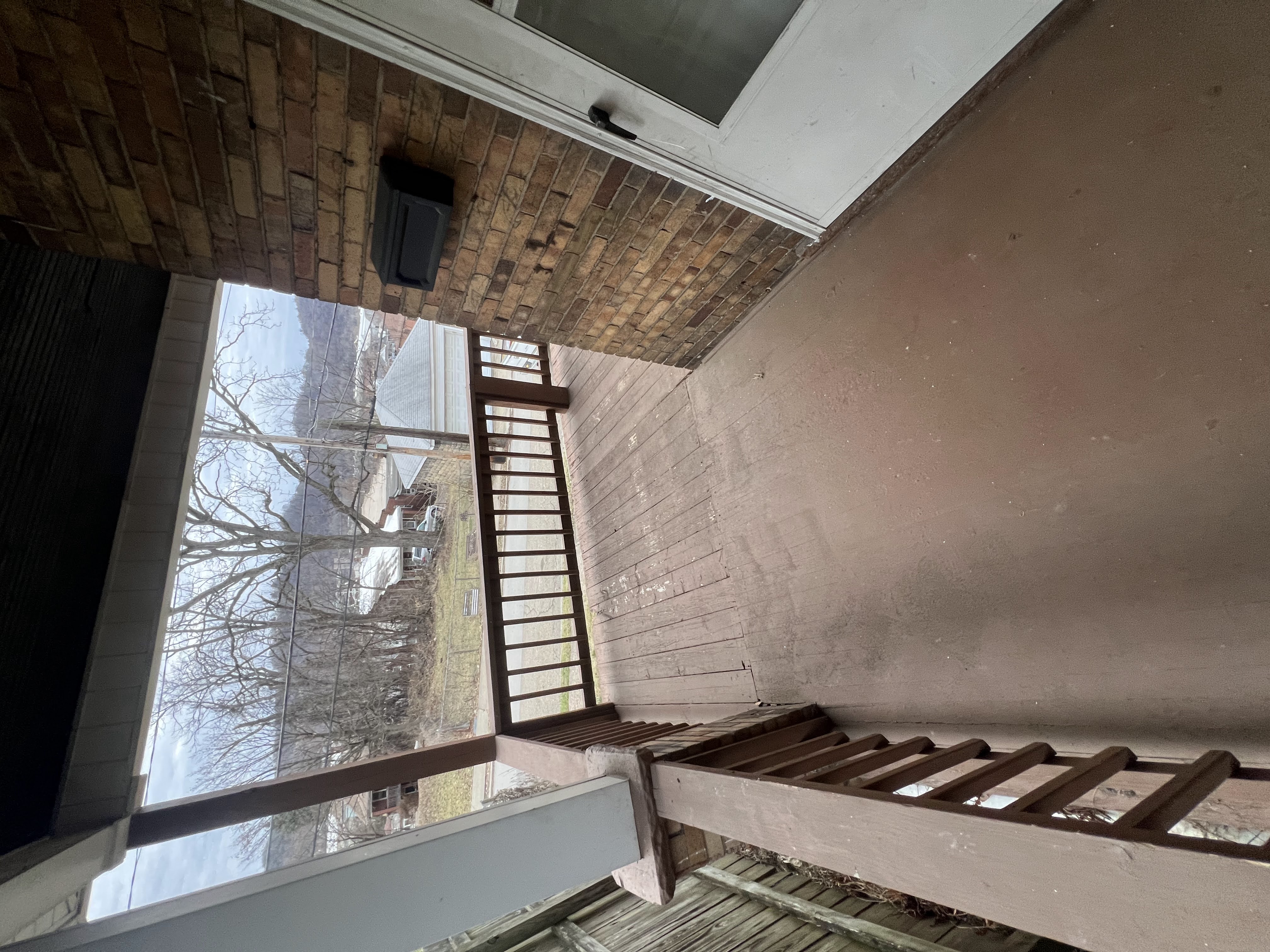 230 Locust St Ambridge, PA 15003